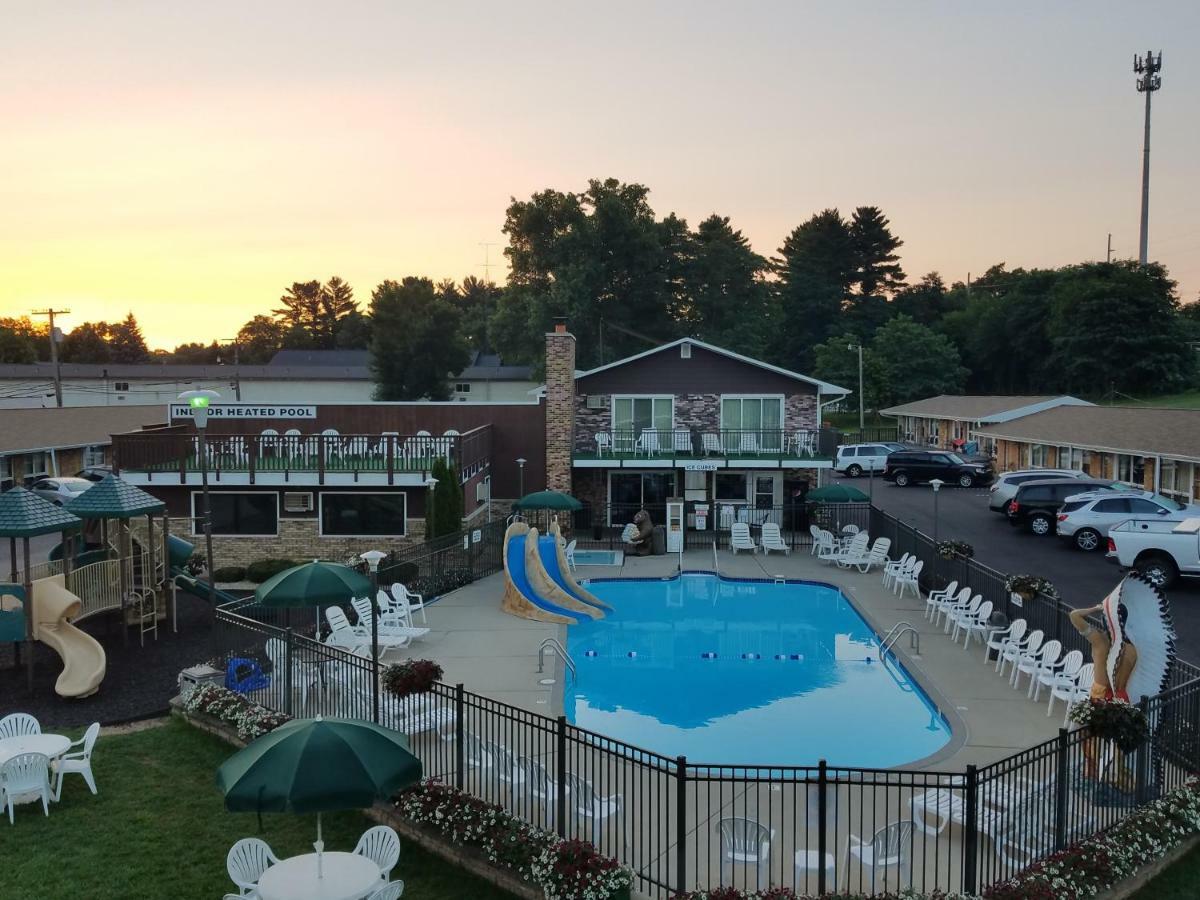 Black Hawk Motel Wisconsin Dells Zewnętrze zdjęcie